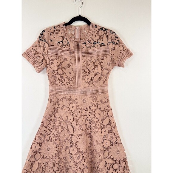 Chicwish Womens Dress Beige Floral Lace Mini Short Sleeve A Line Boho Small - Picture 6 of 11